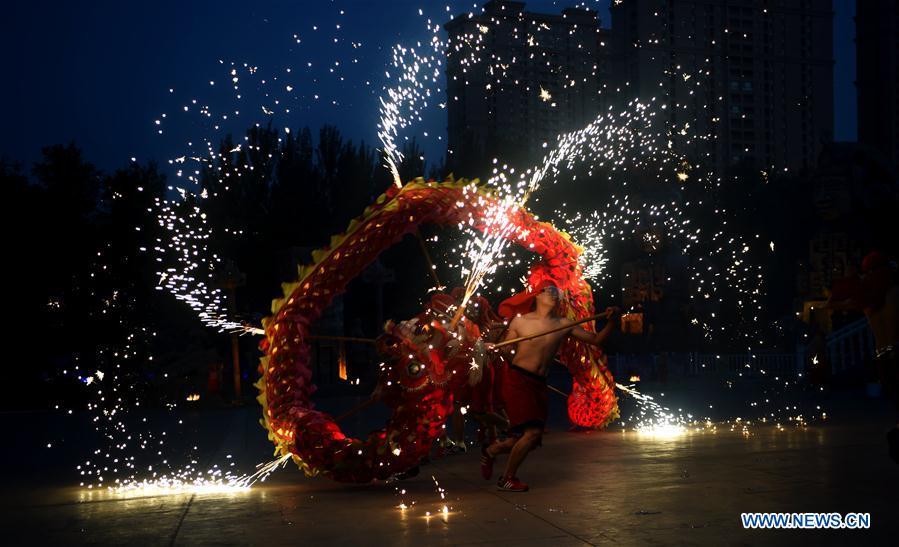 PHOTOS: Dragon Boat Festivities Around China