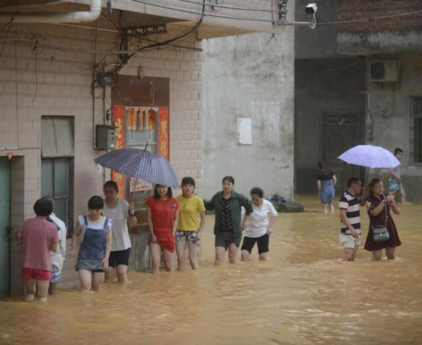 record-flooding-hits-guangzhou-1.jpg
