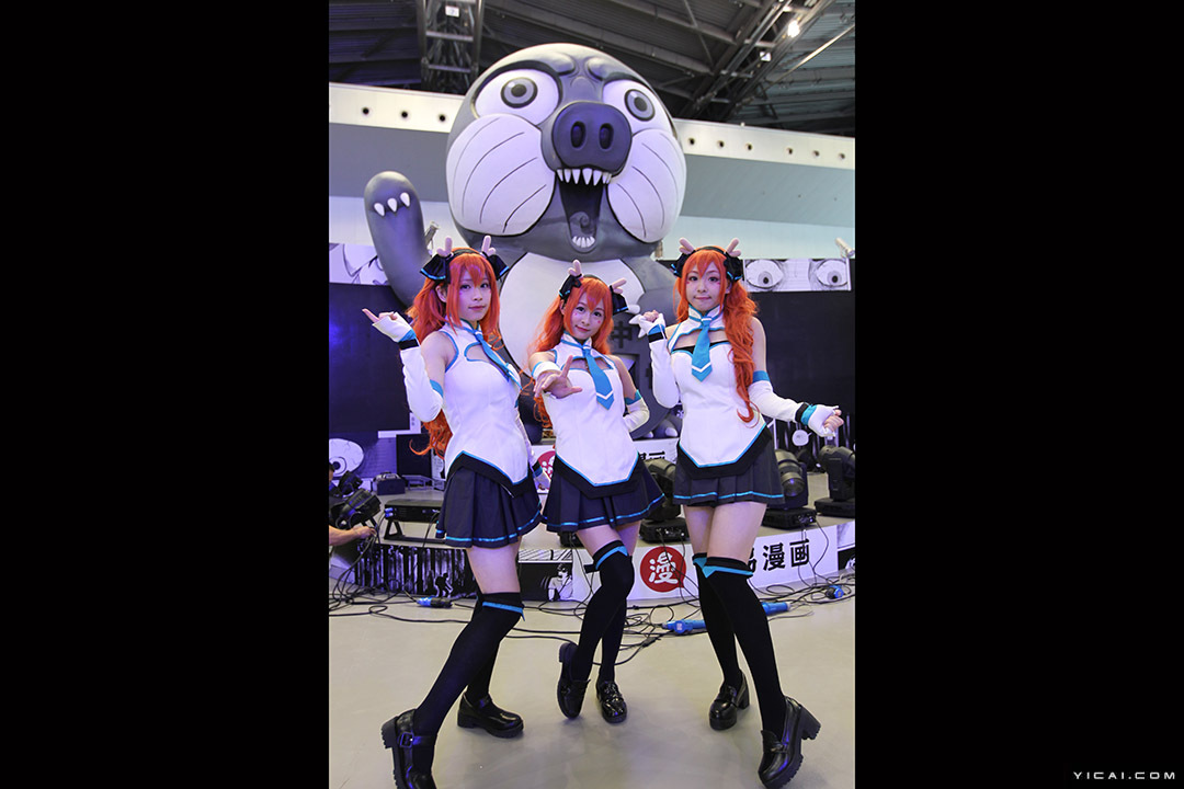 PHOTOS: Cosplayers Invade Shanghai