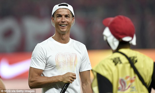 Cristiano Ronaldo Arrives in Shanghai, Says It's Hot Because of Him