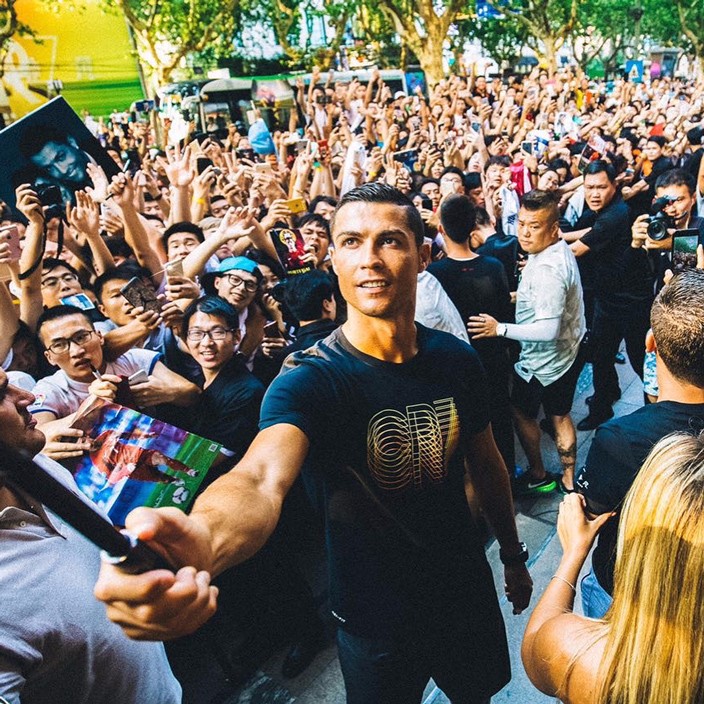 Cristiano Ronaldo Arrives in Shanghai, Says It's Hot Because of Him