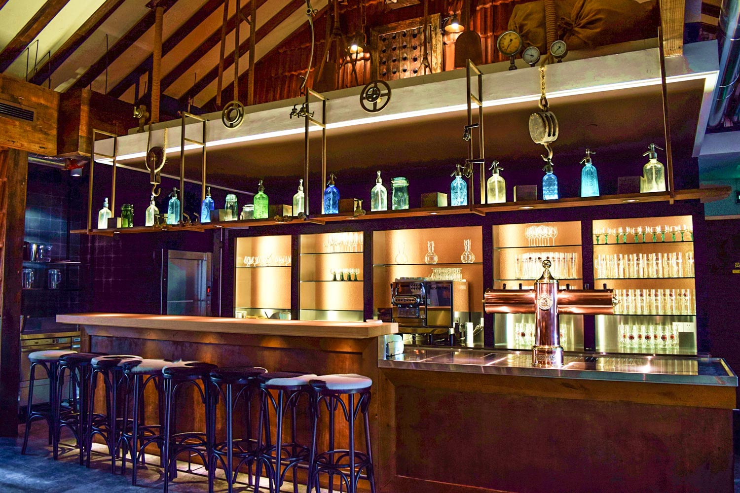 Paulaner-Oktoberfest-Shanghai-Bar-2017-6.jpg