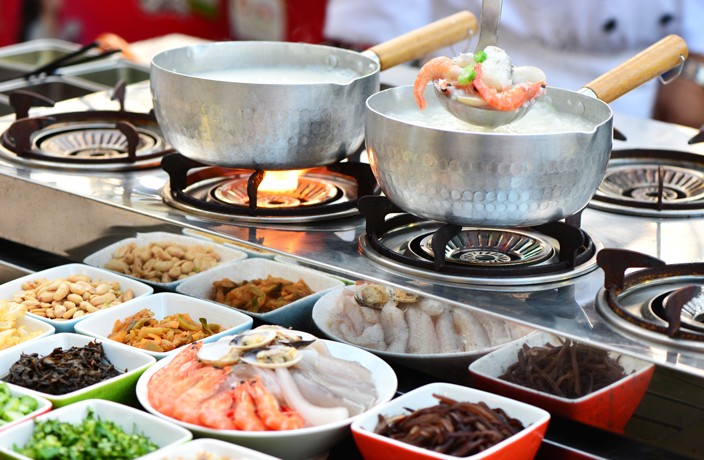 Circus-Hotel-s-BBQ-Party-4.jpg