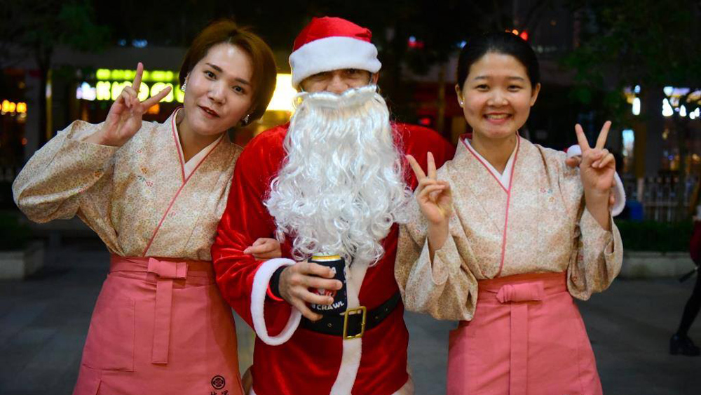 santa-pub-crawl-2017-55.jpg