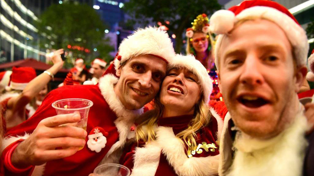 santa-pub-crawl-2017-9.jpg