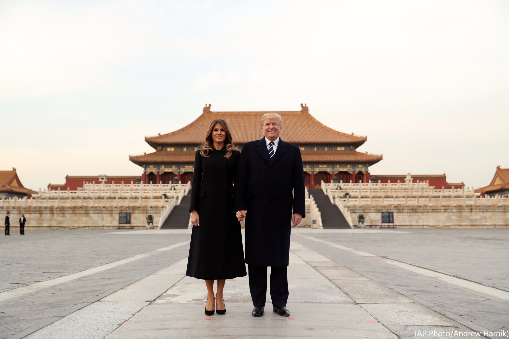 Trump Visits Forbidden City Tweets About How Much He Loves It Thats Beijing