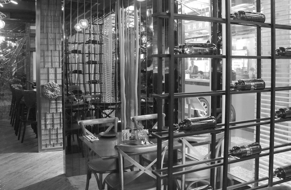 17_04-PRD-SZ-Food-and-Drink-New-Restaurant-Sambal-Interior.JPG