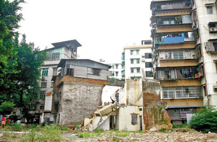 Tongdewei-demolition-two.jpg