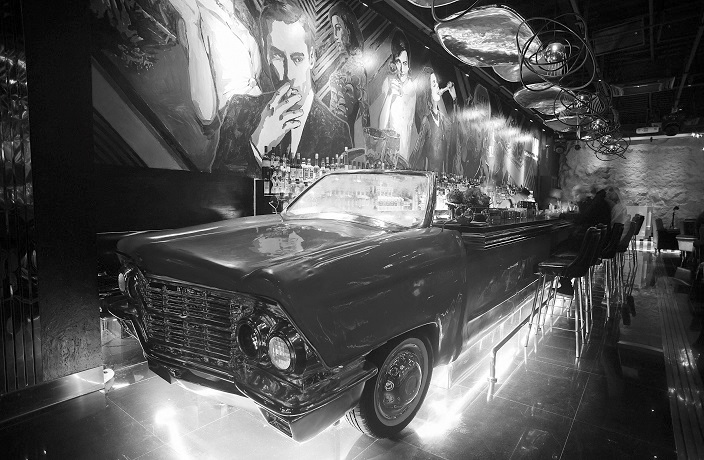 mad-bar-corvette.jpg