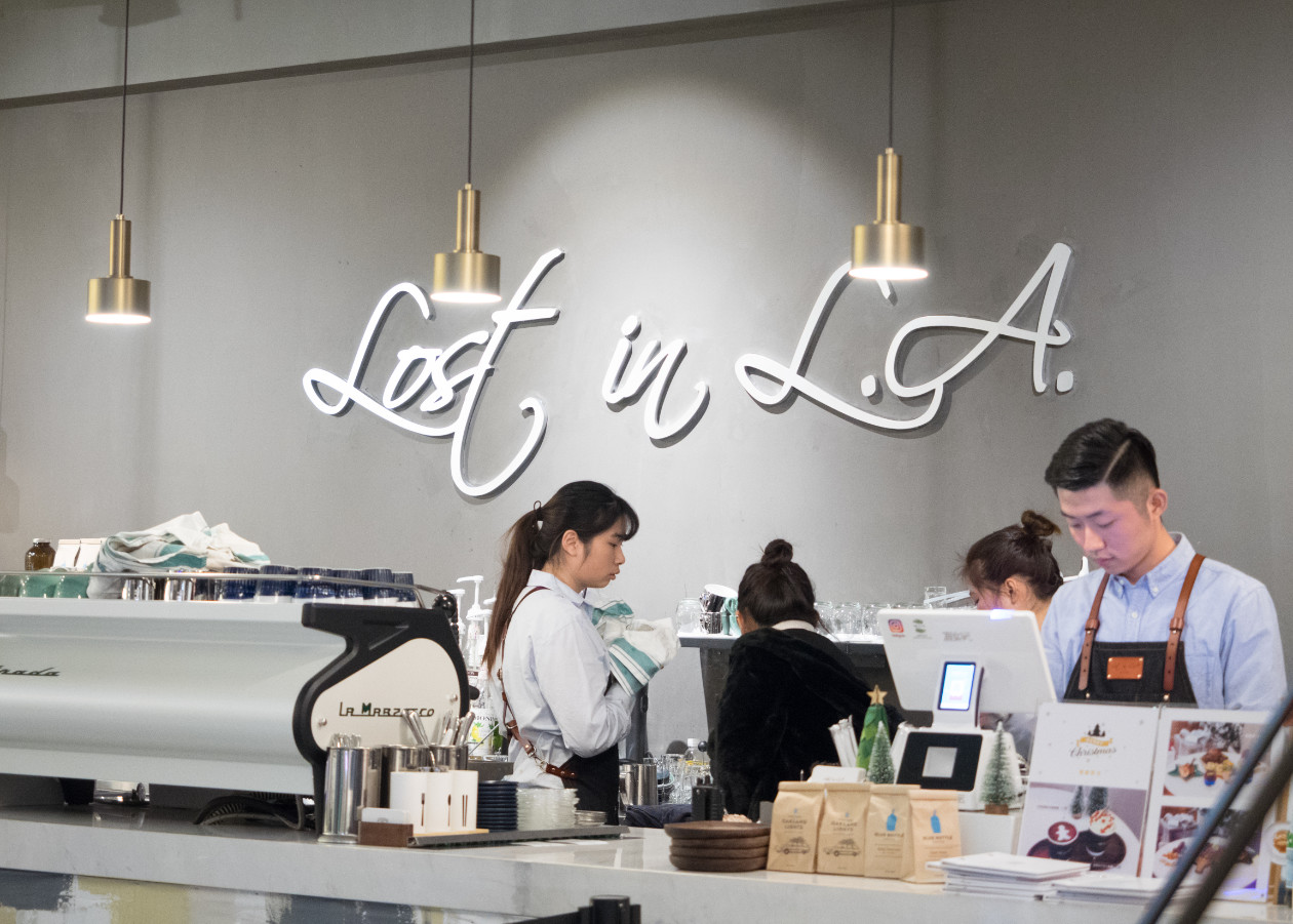 lost-in-la-counter.jpg