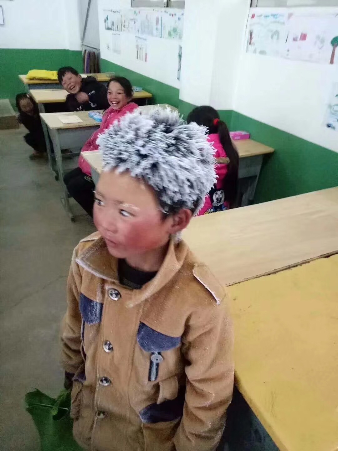 Snow Boy goes Viral in China