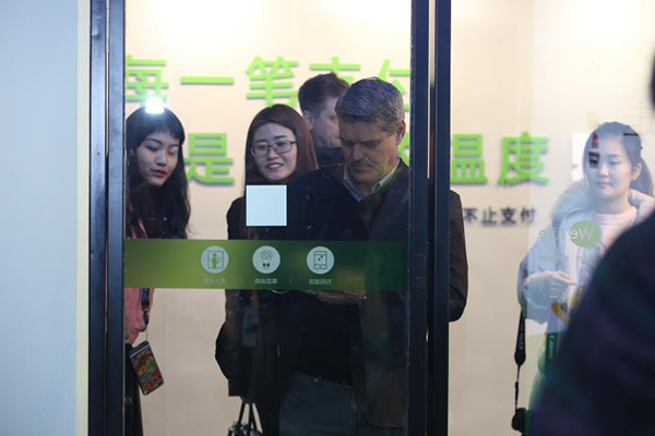 WeChat Opens First Unmanned Pop-Up Store in Shanghai