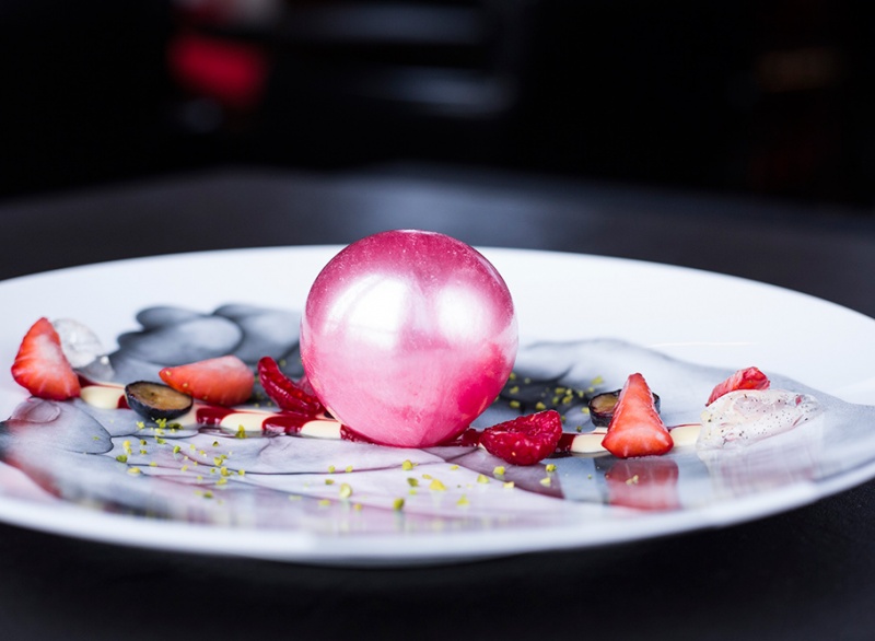 Photos for Valentine's Day at L'Atelier de Joël Robuchon at L'Atelier ...