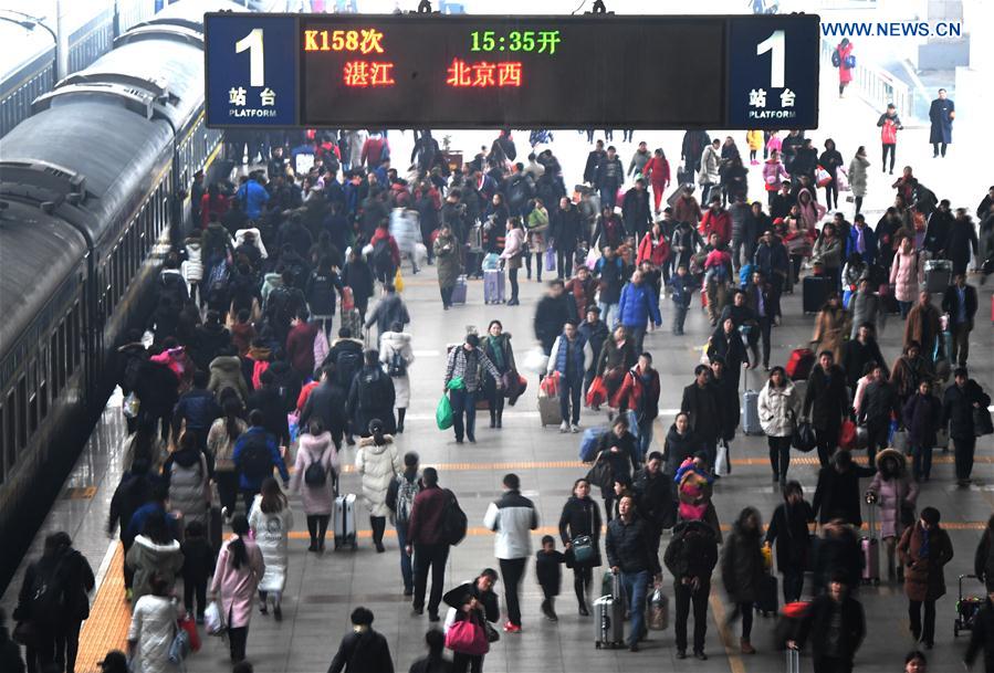 PHOTOS: CNY Traffic Jams, Train Stations