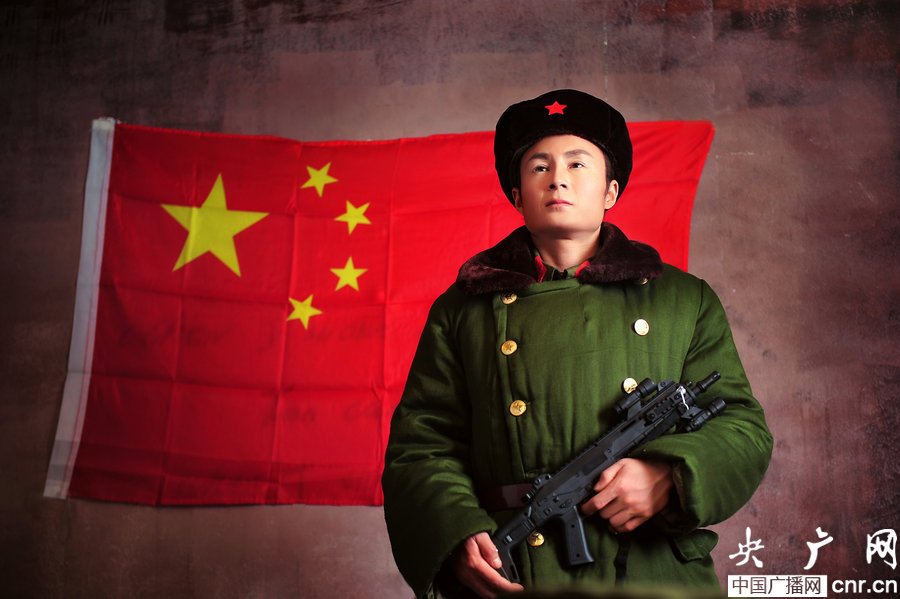 PHOTOS: Lei Feng's Biggest Fan Gets Plastic Surgery to Look Like PLA Poster Boy