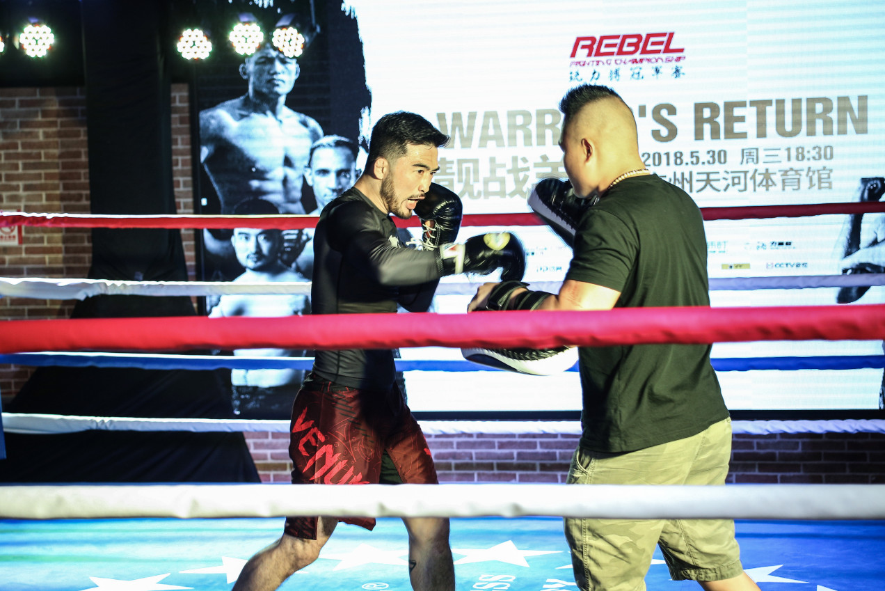 Rebel-FC-Fighters-Impress-MMA-Fans-During-Open-Training-Day-7.jpg