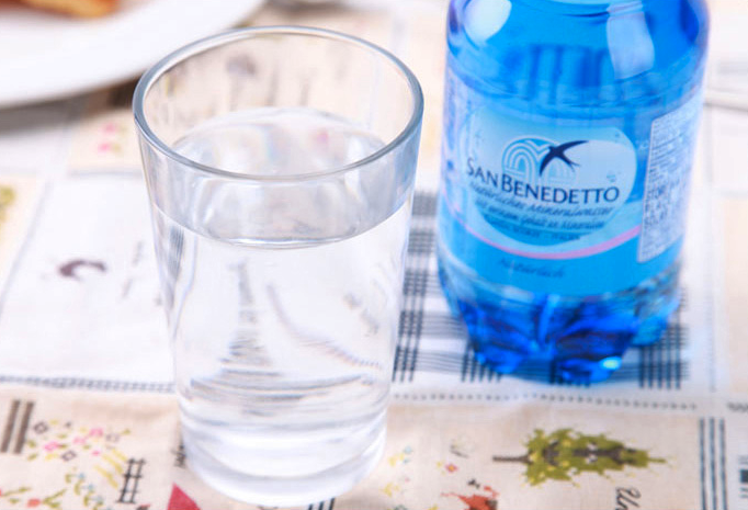3 Top-Rated Imported Bottled Water Brands You Can Find in China