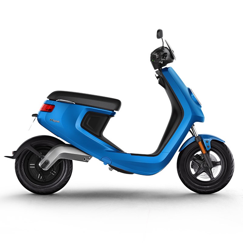 Do Away With Nerve-Racking Commutes with these Smart Scooters