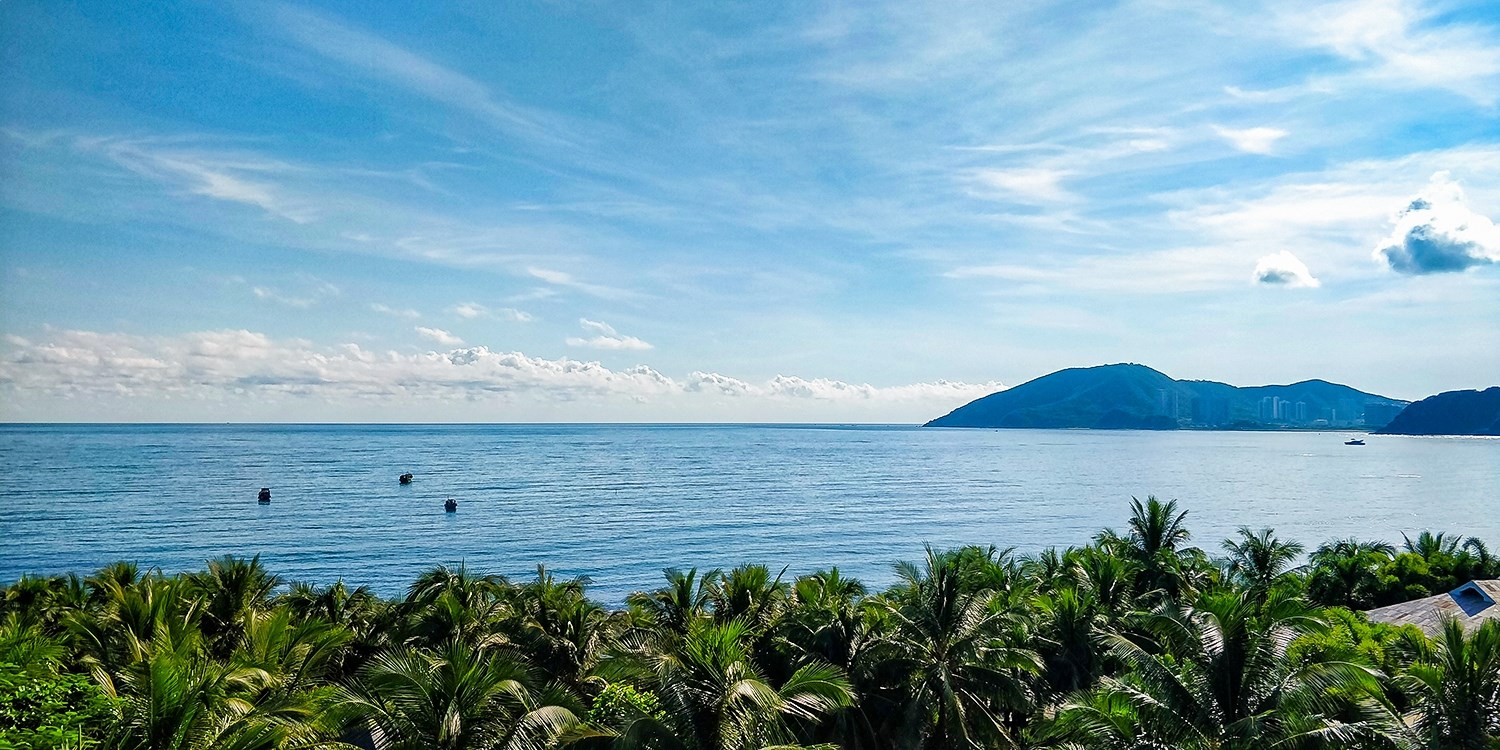 Hainan: Spend 2 Nights in an Ocean-View Resort