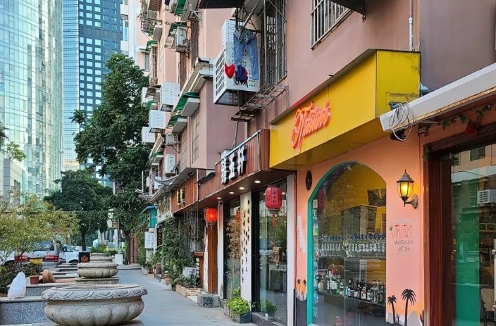 Tristan's Beloved Taco Spot is Closing in Guangzhou