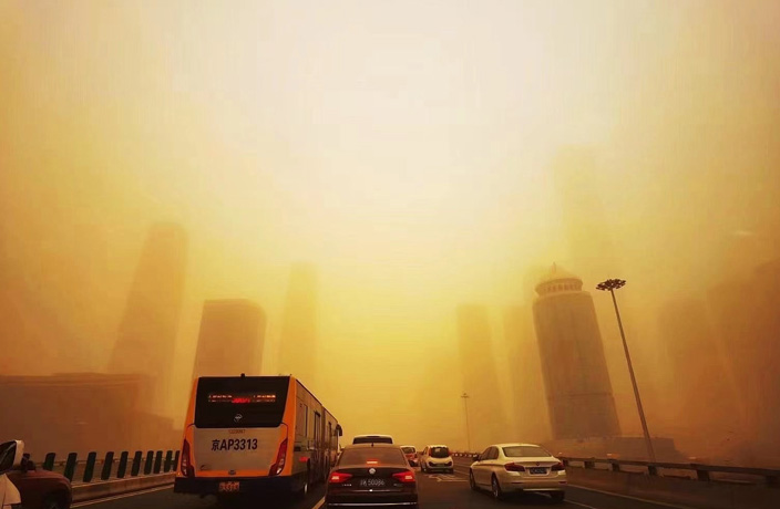 Beijing Crippled by Worst Sandstorm in 10 Years