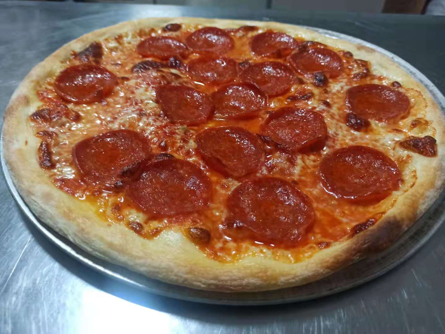 Love Pizza, Love Pizza Dato: Sanya's Homegrown Pizzeria