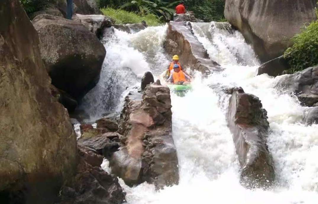 500 Free Spots at the Water Carnival Event in Wuzhishan