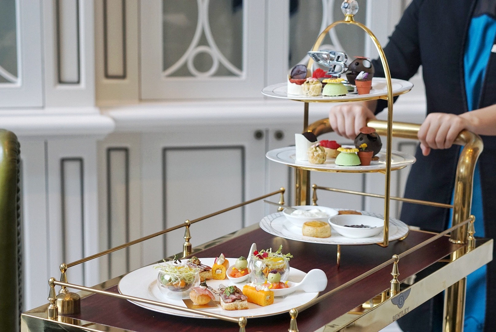 The St. Regis Jing'an Collaborates with Bentley for Afternoon Tea