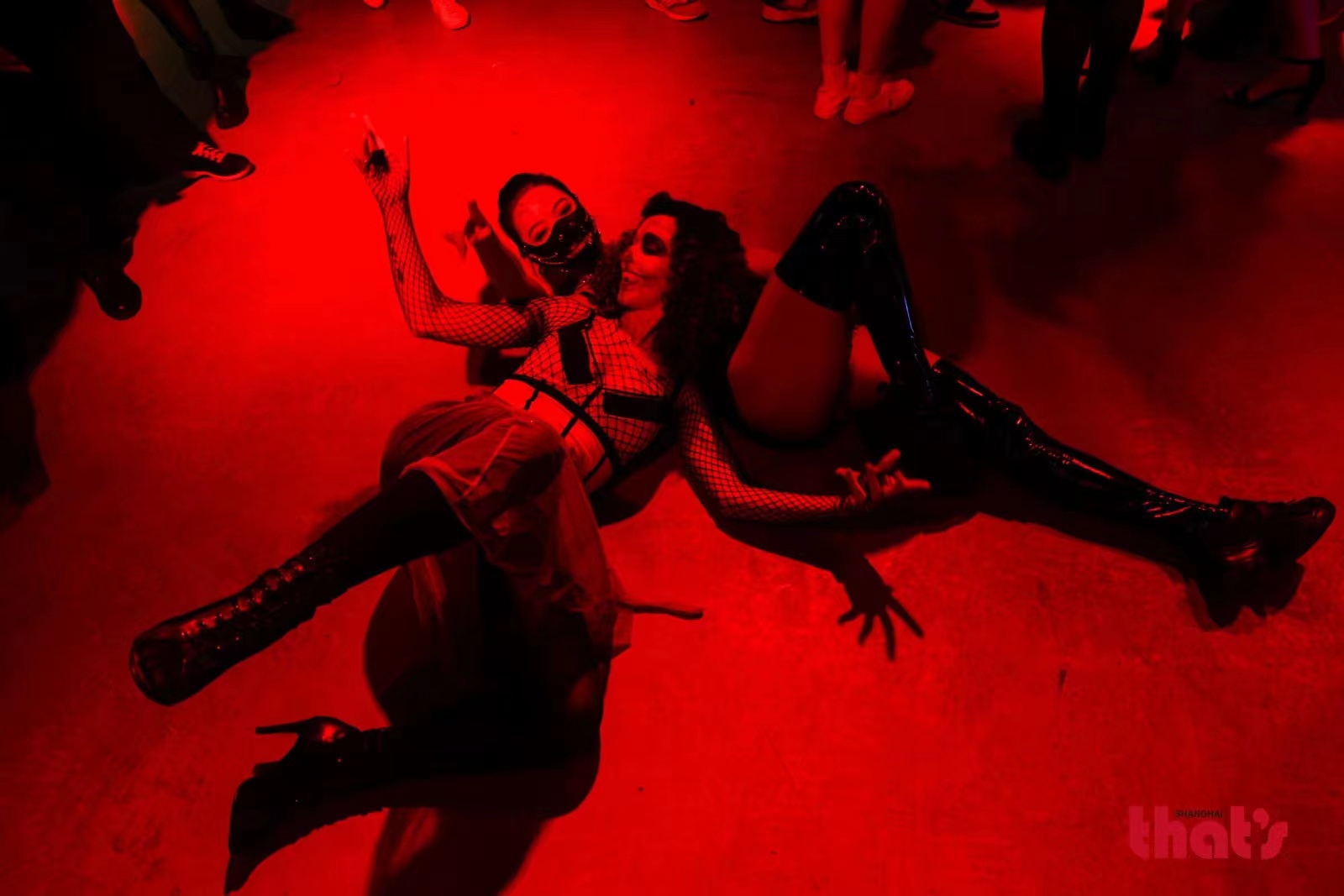 WATCH: That's Shanghai Halloween at Cages was a Hell of a Bash!