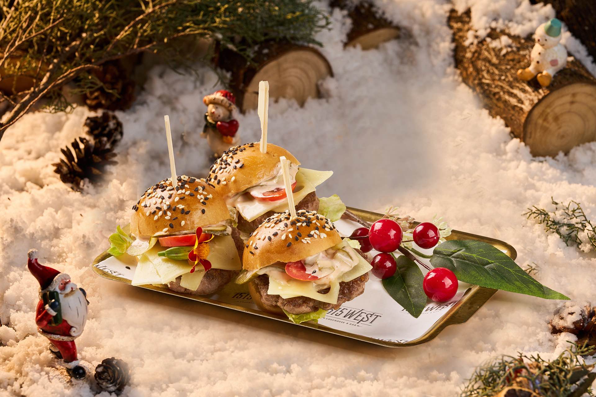 1515-Miracle-Bar---Beef-Burger-Slider.jpg