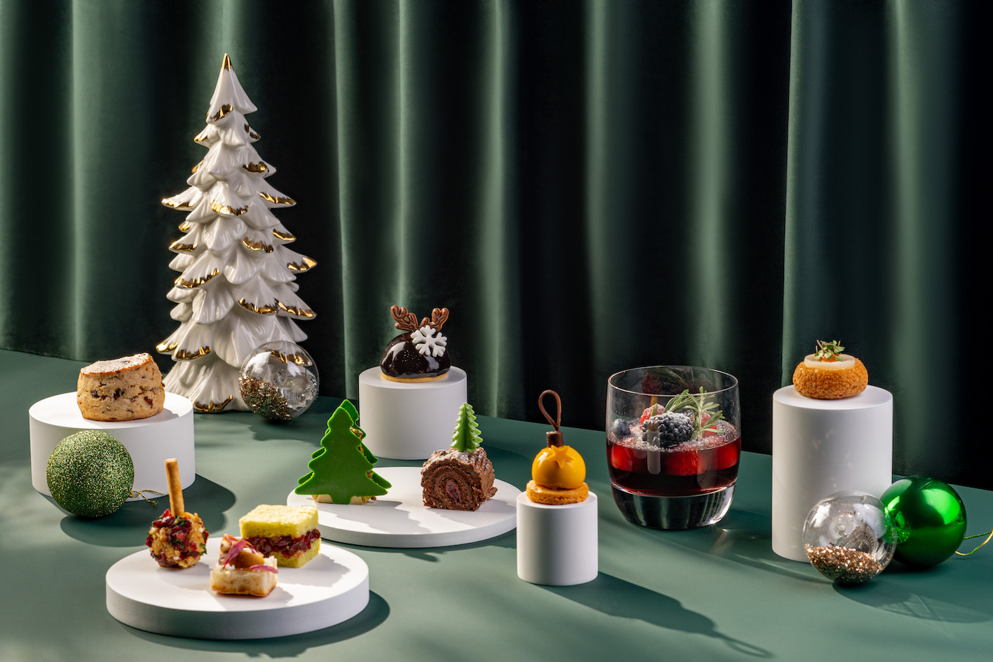 A Glittering Festive Season Awaits at Four Seasons Hotel Shenzhen