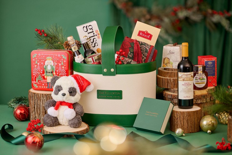 LIMITED-EDITION-CHRISTMAS-HAMPERS-1.jpg