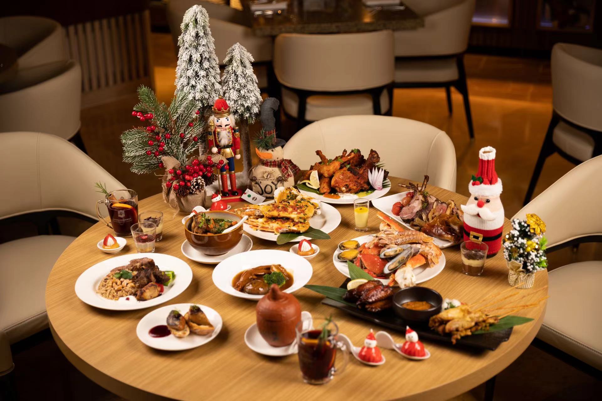 Celebrate the Wonders of Christmas at Pudong Shangri-La Shanghai