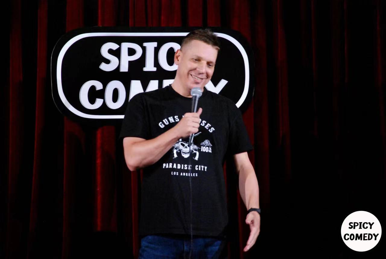 Ian Badenhorst on Passion, Pain & the Shanghai Comedy Scene