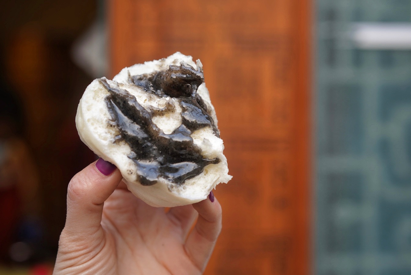 Black-Sesame-Baozi.jpg