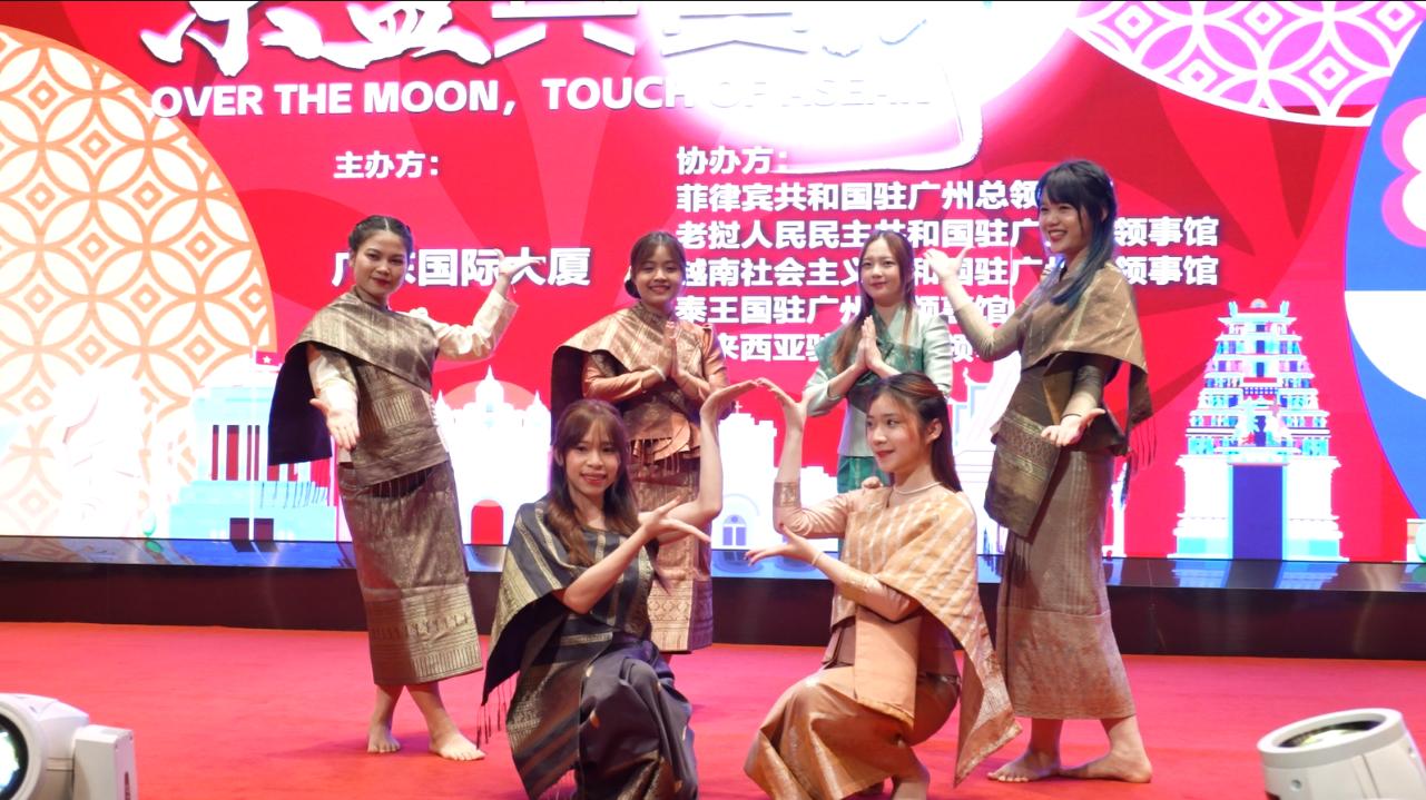 ASEAN-Moon-Festival-03.jpg