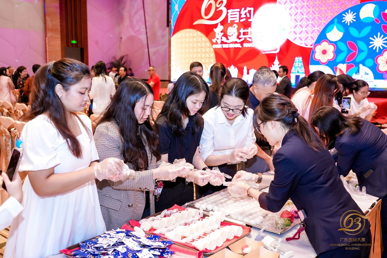 ASEAN-Moon-Festival-14.jpg