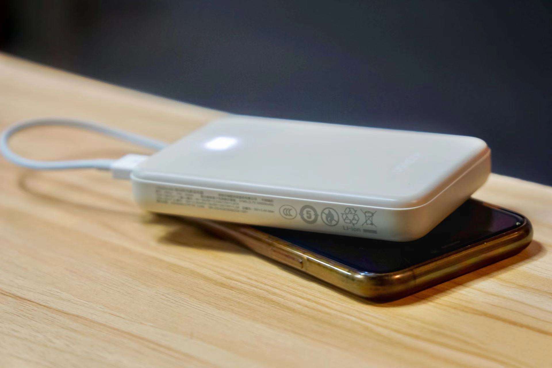 Smartphone Power Banks – Safety Rules You Should Know