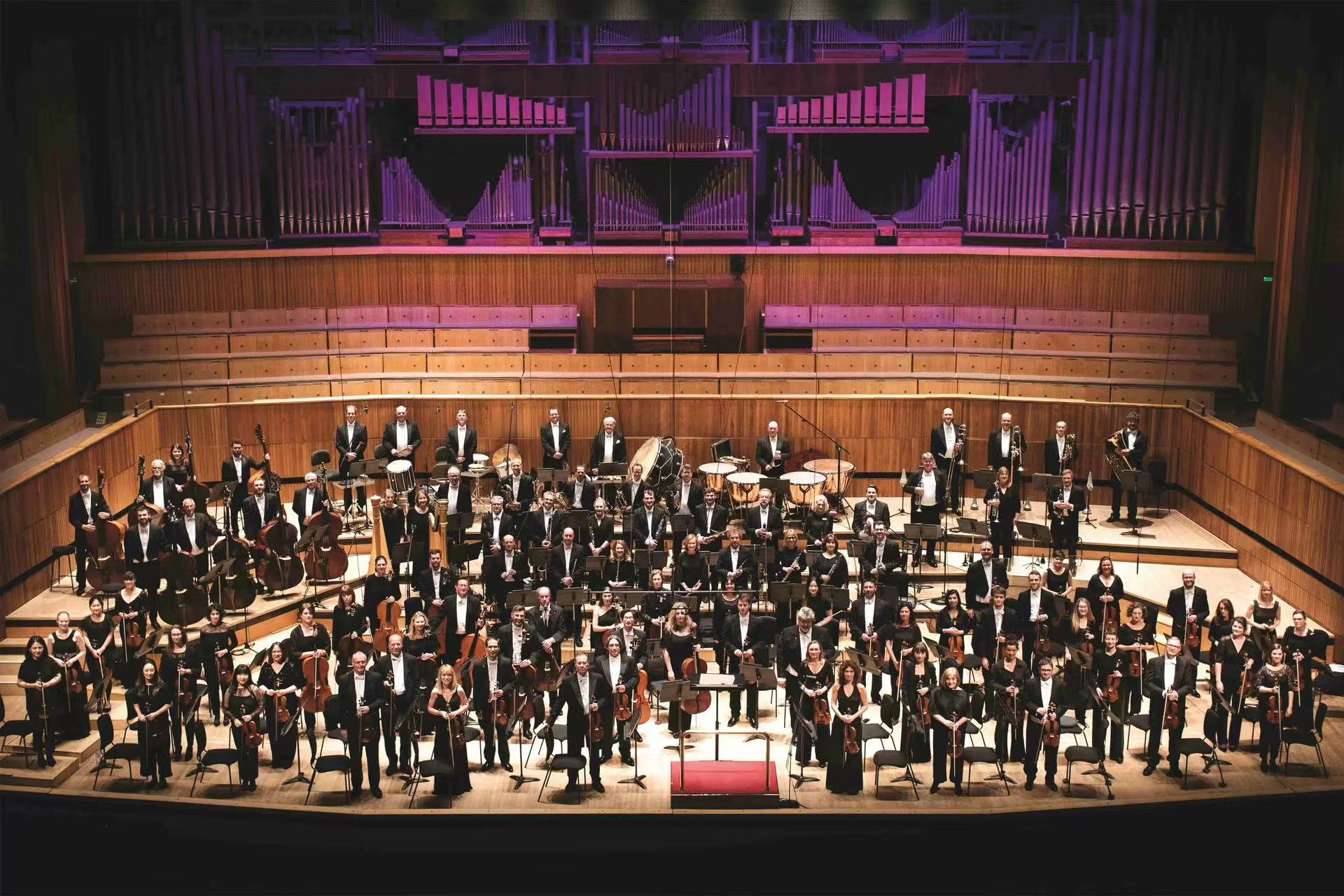 273-colour-hi-res---LPO-27-April-2019-standing-no-conductor-Benjamin-Ealovega.jpg