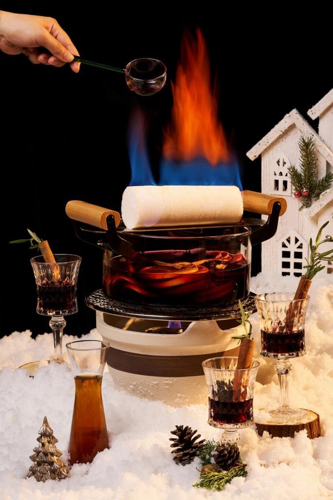 Calypso-Winter-Chalet-Feuerzangenbowle.jpg