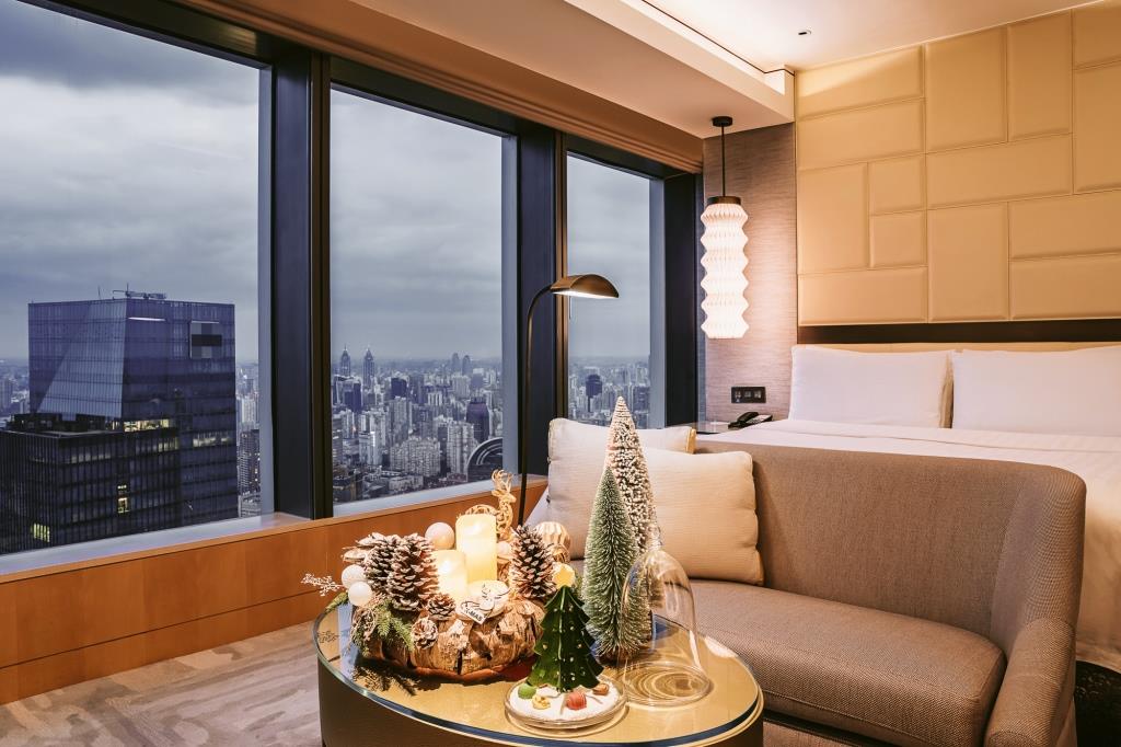 Jing-An-Shangri-La-Shanghai-Enchanted-Wonders-Room.jpg