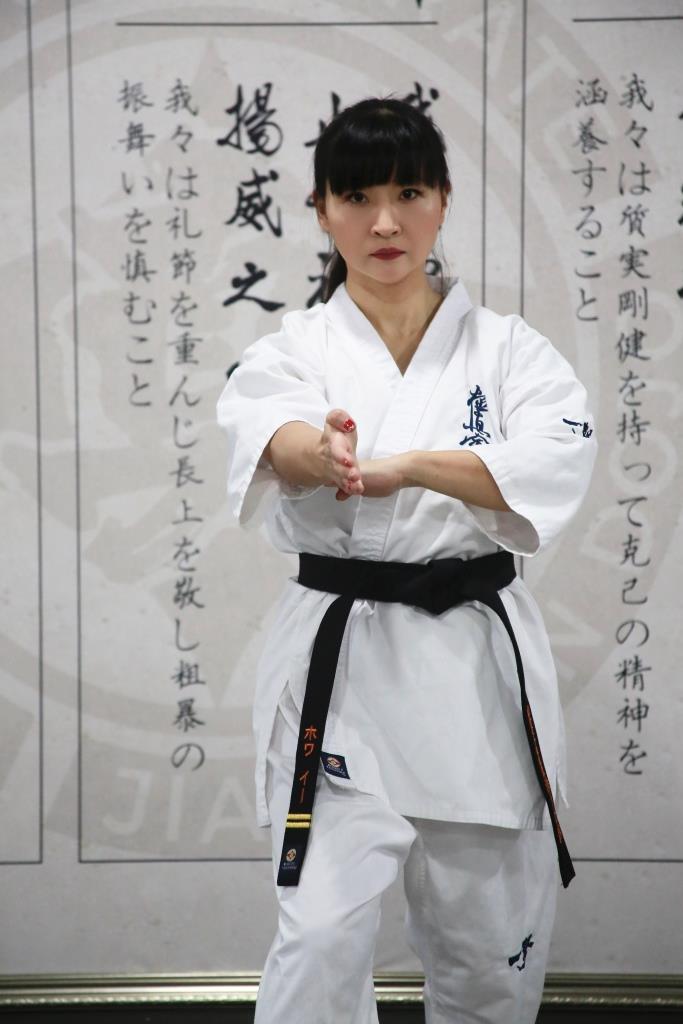 Angela-Locke-Karate-2.jpg