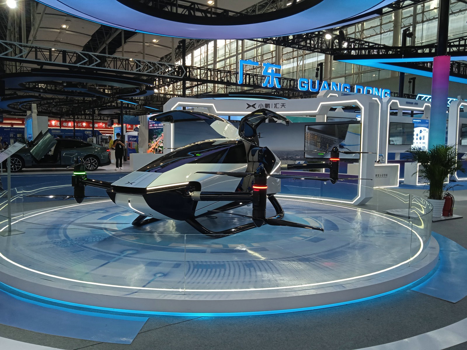 High-tech-showcase-at-the-133rd-Canton-Fair-in-2023.jpg