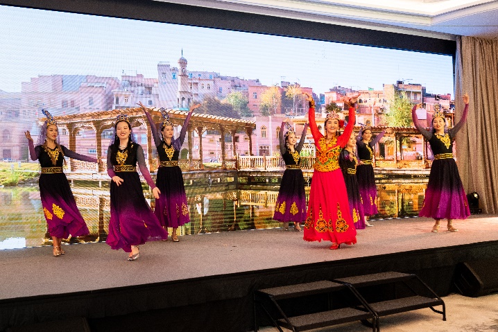 Cathay Pacific Launches Direct Flights Between Hong Kong and Urumqi