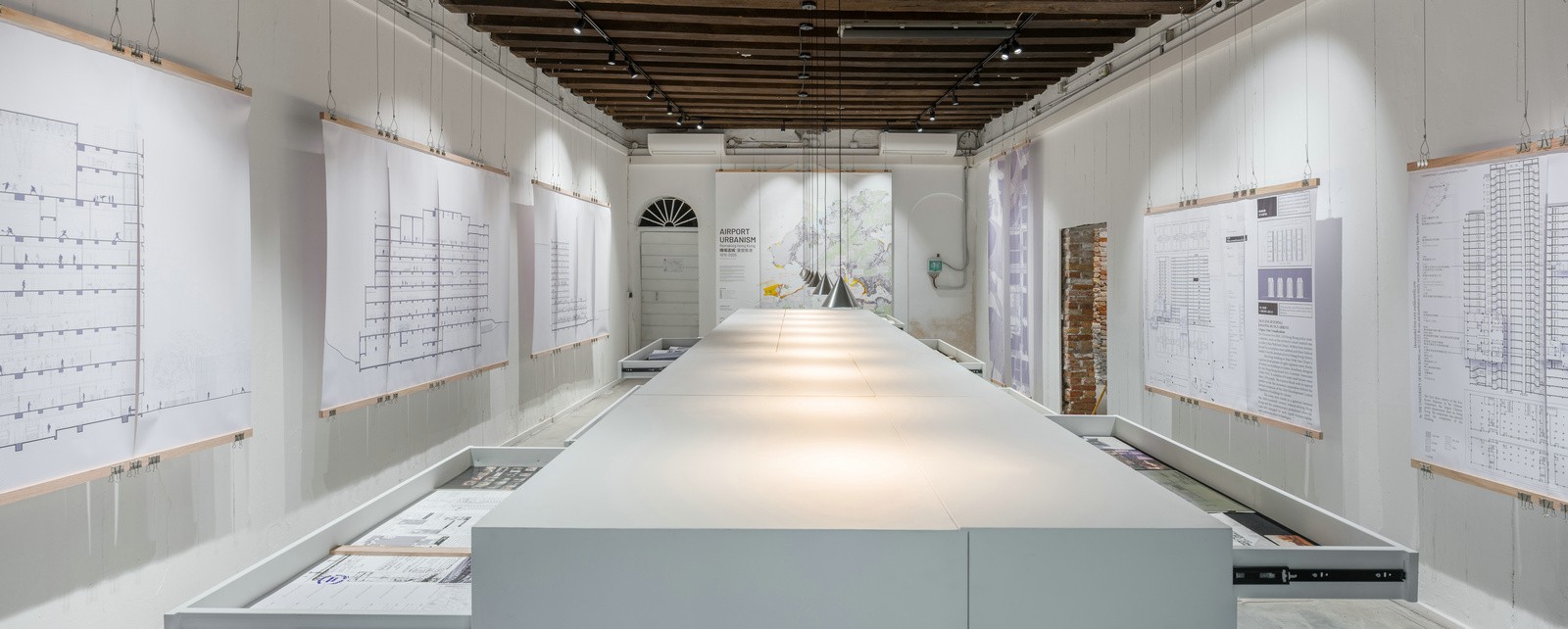 VBHK2025_Warehouse-Space_Photographed-by-Oliver-Yin-Law.jpg