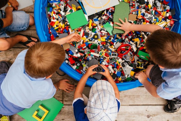 lots-of-lego-e1442278764195.jpg