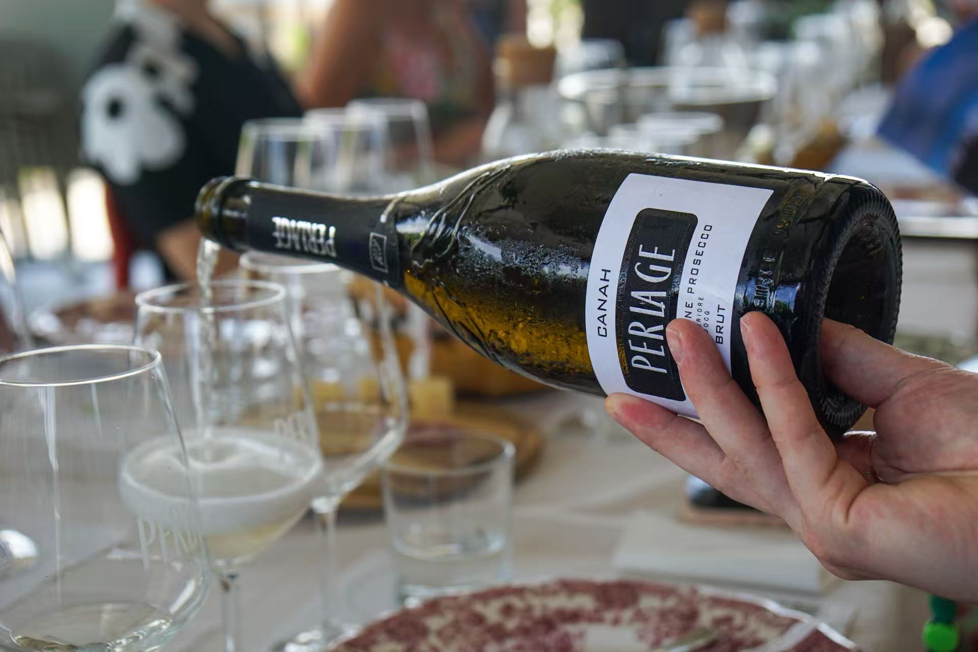 Prosecco-With-a-Purpose-006.jpg
