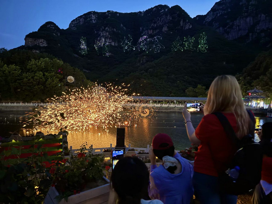 fireworksonwater.jpeg