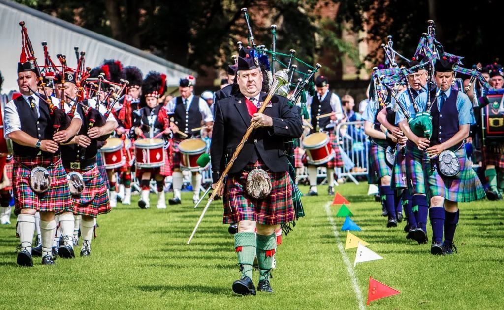 Bagpipes-2.jpg