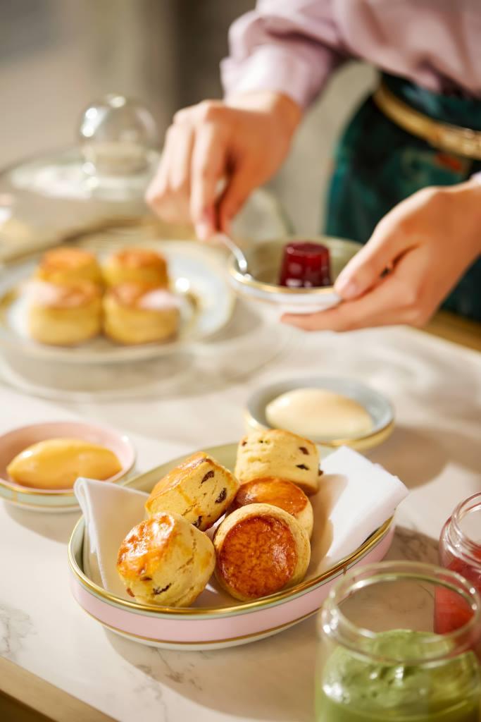 The-Drawing-Room_new-afternoon-tea_scone-trolly.jpg